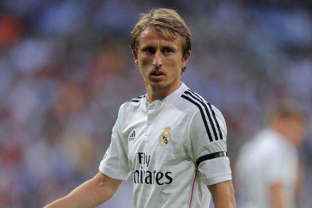 巴萨梅西自由球进球助球队领先